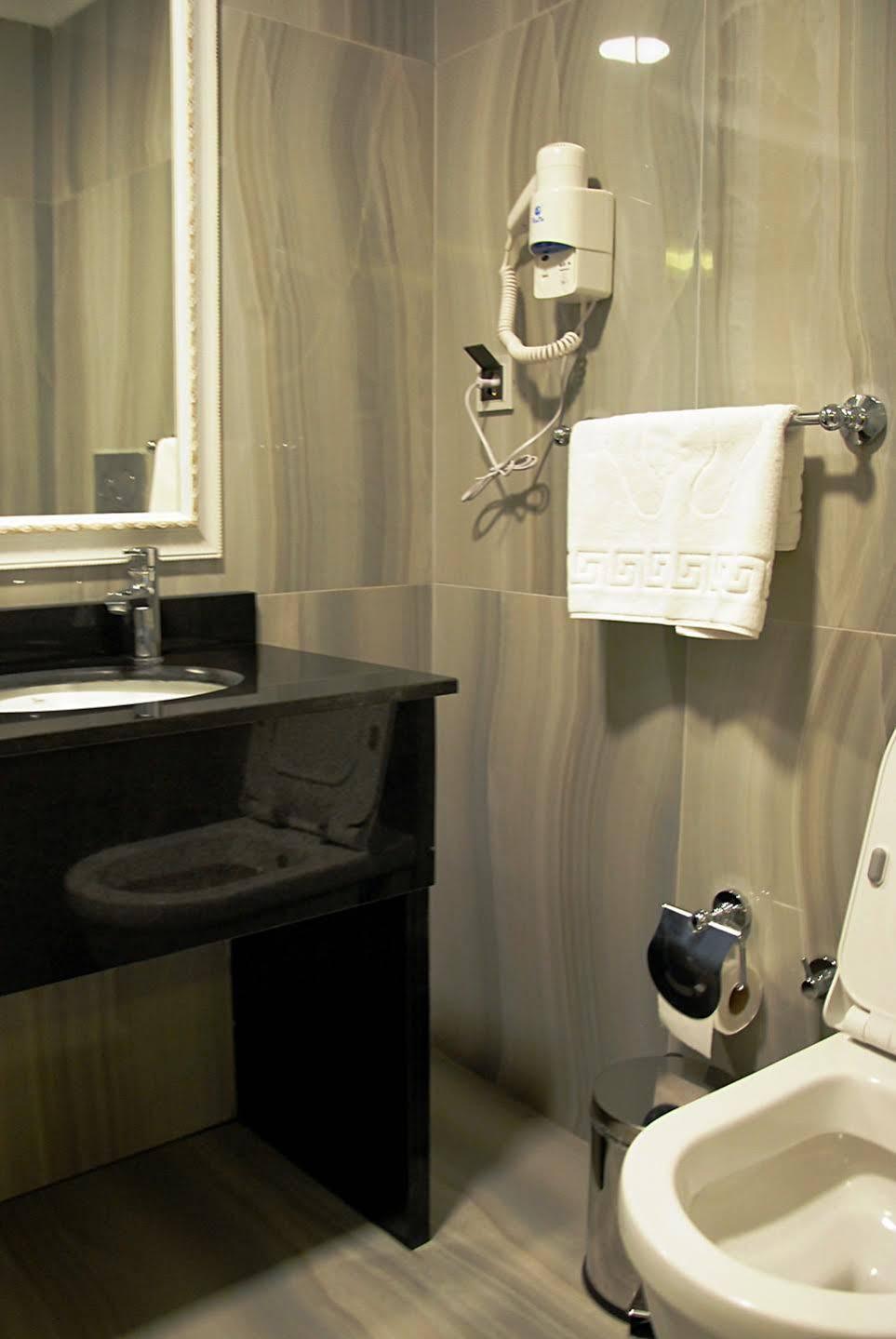 Trilye Kaplan Hotel Mudanya Kültér fotó